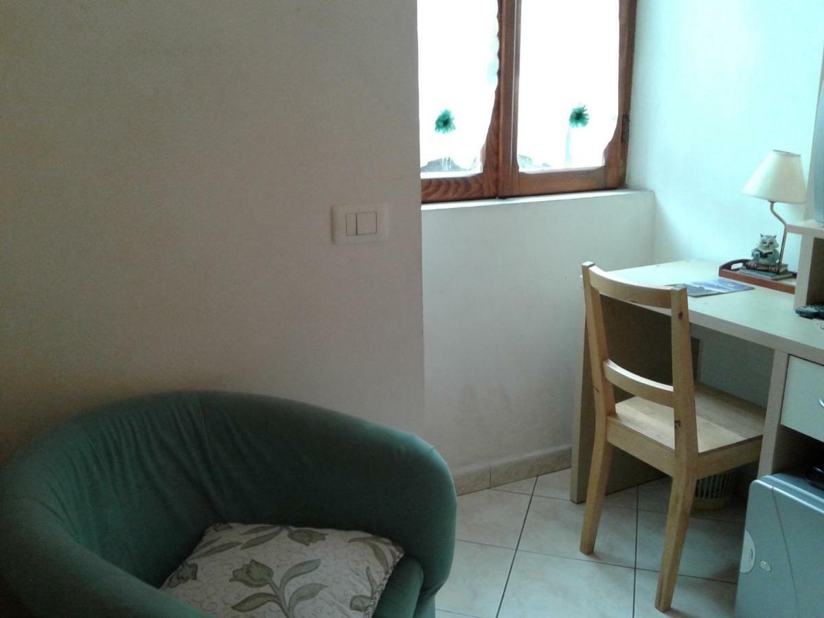 B&B Al Corso ตาร์กวิเนีย ภายนอก รูปภาพ