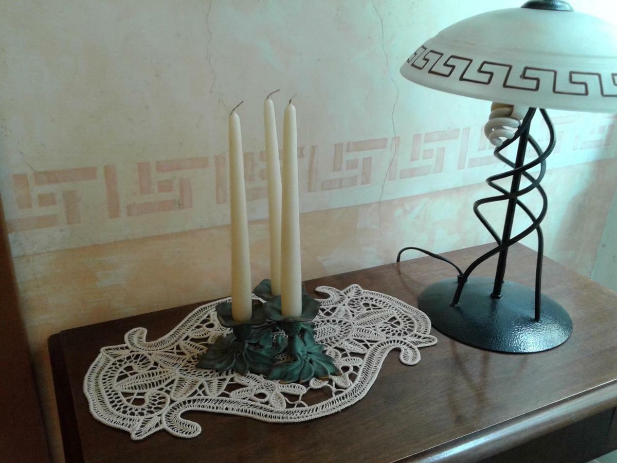 B&B Al Corso ตาร์กวิเนีย ภายนอก รูปภาพ
